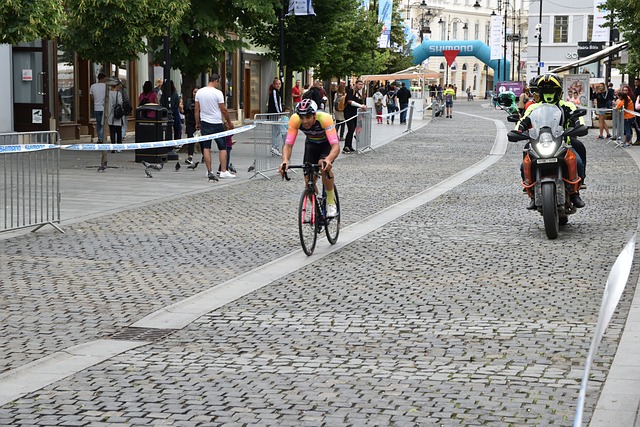 替补席缺乏 替补席缺乏